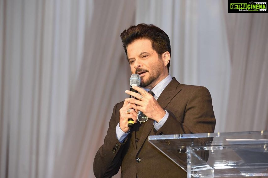 Anil Kapoor Instagram - Had a lovely time at the #PrathamHouston gala for the 20th anniversary of @prathamusa . Raising 4.5 mil $$ for this great initiative was the perfect end to the evening! Thank you for having me and keep up the great work!