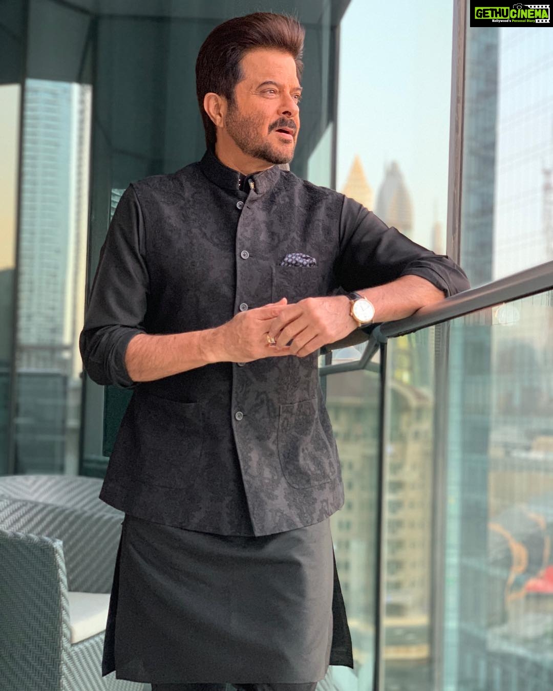Anil Kapoor Instagram - Hello #Dubai! Always feels good to be back! Continuing the #malabargoldanddiamonds party in your city! See you all soon! @malabargoldanddiamonds Dubai, United Arab Emirates