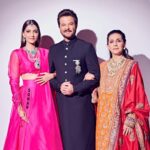Anil Kapoor Instagram - With my two beautiful ladies by my side! #aboutlastnight #iamjusttryingtokeepup Anil Kapoors House, Juhu, Mumbai