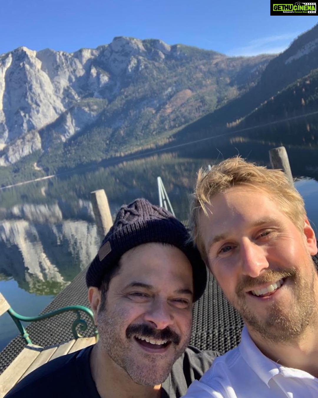 Anil Kapoor Instagram - Functional training with this genius @movevo_michio in the lap of beautiful Austria! Fitness takes on a whole new meaning when you're engaging with nature... #movementculture #outdoorlovers #activelifestyle #movevo