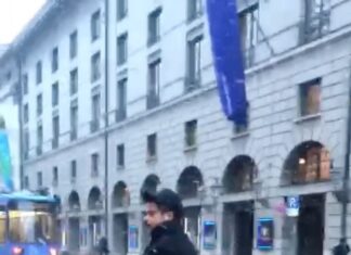 Anil Kapoor Instagram - A perfect walk in the snow! Last day in Germany! On my way to see Dr Muller for my last day of treatment! So thankful to him for his magic magical touch! Video Credit: @marcyogimead