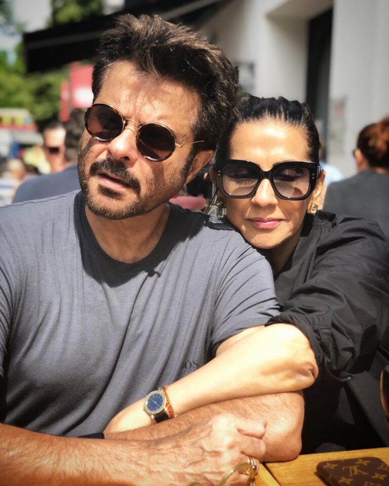 Anil Kapoor Instagram - Just a couple of young hearts in love now & forever! #withmyoneandonly #BerlinDiaries