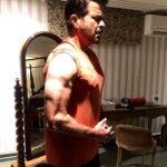 Anil Kapoor Instagram - Lockdown is compulsory What you do with it is optional #hardworkpaysoff #persist