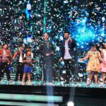 Anil Kapoor Instagram – It wasn’t the confetti that glittered so much… It was these kids! Their talent is mind-blowing… #SaReGaMaPa #Mubarakan @arjunkapoor @zeetv