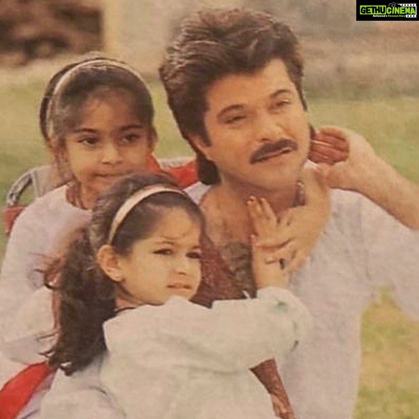 Anil Kapoor Instagram - Happy Birthday, @rheakapoor ... I truly believe that this year is going to be the best year for you, both personally and professionally. I'm so excited to see the roll out of all your passion projects which you've been working so hard on, and I couldn't be more proud of you... You're my favourite chef, kickass creative producer, uber-talented stylist and the best daughter... You fill our home with love, joy and light ... love you!!
