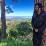 Anil Kapoor Instagram - Still can't believe that #24IndiaS2 is over! I am overwhelmed & humbled with all the love I have received....now it's time to start something new & believe in the magic of beginnings! Constantia Nek Hiking Trail