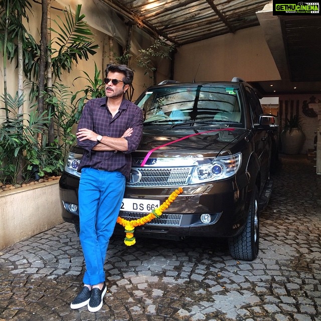 Anil Kapoor Instagram - Thank you #tatasafari for this lovely #dussera present. Looking forward to #24india Season 2. JVPD Scheme