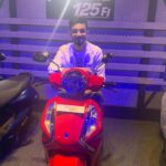 Anirudh Ravichander Instagram - It was great to have launched the Yamaha Fascino 125cc yesterday #YamahaFascino125Fi #MakeAnImpression #CallOfTheBlue #Yamaha