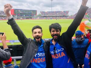 Anirudh Ravichander Instagram - Vetri namadhe 🇮🇳 Lifetime experience #IndiaVsPakistan #INDvsPAK #CWC19  @sivakarthikeyan