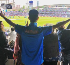 Anirudh Ravichander Instagram - What a game! Surreal experience :) #JaiHind #IndAus @kiaovalevents