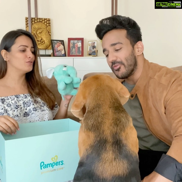 Anita Hassanandani Instagram - Receiving so much love! Yaaaayyyy.... thank you @pampersindia for succhhaaa cute congratulations hamper! Just FYI am loving the pampers app... really helpful as I’m a first time mom. It’s guiding me exactly the way I expected.. Download the #mypampersapp right now all u moms and dads to be for a super smooth journey 💫❣️