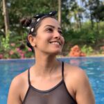 Anita Hassanandani Instagram - Samjha karo yaar Holiday jaana hai! 🏝🗼🎢✈️🗽⛵️