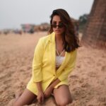 Anita Hassanandani Instagram – 🏖