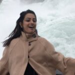 Anita Hassanandani Instagram - 😂🤣😂🤣 🎤🎤🎤 Swiss Rainfall