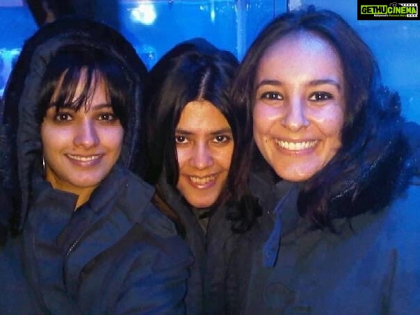 Anita Hassanandani Instagram - Major Throwback! #2009 I still remember how possessive I used to be bout these two! They are mine n only MY Besties. I hated anyone speaking to you two 😂😂🤣😂 Let me confess. I used to be jealous of all ur other friends. I hated all ur friends then. I love you twooo a lot ok. @nazneensarkarnawab @ektarkapoor