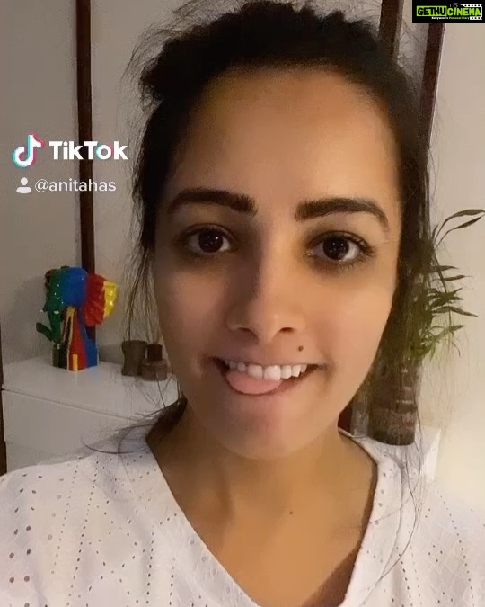 Anita Hassanandani Instagram - 🤣😂🤣