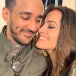 Anita Hassanandani Instagram - HusbandGoals PartnerGoals LoverGoals BoyfriendGoals FriendShipGoals and newly “DancerGoals”! My Baliye forever and coming 7 Janams @rohitreddygoa Happy 6th anniversary.... first time we in Bombay on this day and not travelling.... lots of making up for it to do 💁🏻‍♀️ LoveYou ❤️
