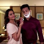 Anita Hassanandani Instagram - @rohitreddygoa can't stop talking about how #SkinGuard helped him get rid of 'fear of shaving', and I decided to join him in celebrating his new found love. @gilletteindia #NoMoreFoamo #skinkaguardian