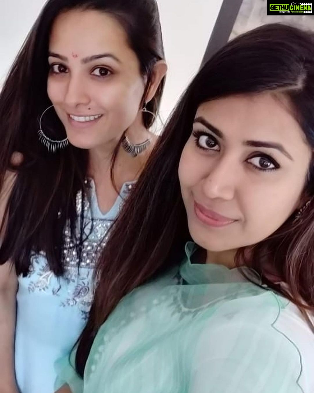 Anita Hassanandani Instagram - Happy birthday to two cuties! Love you two!