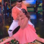 Anita Hassanandani Instagram – There is nothing impossible to those who will try. 
@starplus @banijayasia #nachbaliye9 #reddytodance #shaadikerighteffects