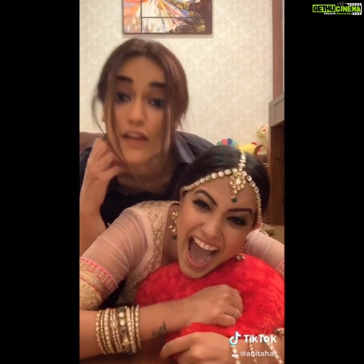 Anita Hassanandani Instagram - Finding friends with the same mental disorder! PRICELESS @surbhijyoti 😂🤣😂 Inspired by @hudabeauty