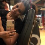 Anita Hassanandani Instagram – Day 2 in the gym…. lets show off!!! Don’t know how long it will last 😂😂😂😂