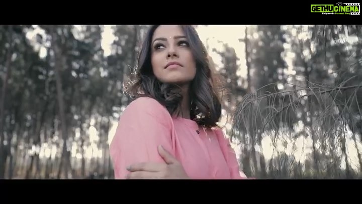Anita Hassanandani Instagram - What we wear speaks for who we are. And this summer, my style is all about comfort. All about elegance. And all about free flowing expression of being who you are. Beauty speaks for itself and @westsidestores of their range of linen clothing. I've found my personal style of clothing and comfort linen. Find yours today at @westsidestores #westsidestores #linensagacollection #zuba #easyliving #springsummer19 #pastellife #spring