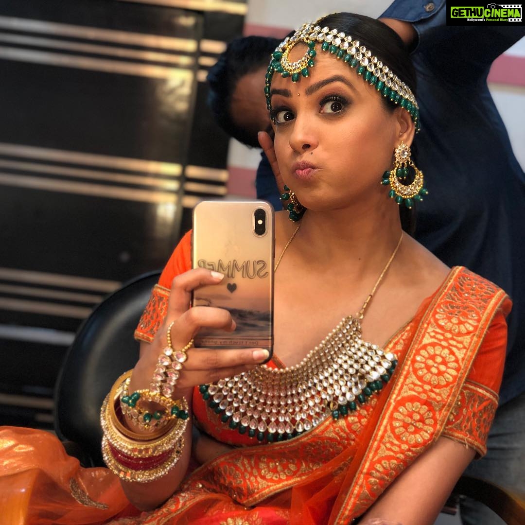 Anita Hassanandani Instagram - One of those days after a long holiday when you feel like #kungfupanda #Haddimbaaa #babyelephant As much as I love myself chubby As much as I love eating ... it’s January... the month of resolutions.... So let’s transform. Inspired by @divyankatripathidahiya ... I give myself 12 days. Shall update a pic of me in 2 weeks! @rohitreddygoa I will need your help n support 🙋🏻♀️❤️