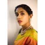 Anjali Patil Instagram – Golden/2
.
#Hutatma

Beautiful Saree: @sagarsarees
Necklace: @taraasha14
Bracelet: @azotiique
Styled by: @machharwithmustache
Photographer: @joganifilms
Glam by: @alisha_mua
Managed by: @exceedentertainment