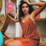 Anjali Patil Instagram – Made of Earth + some love minerals 
.
.
.
.
#musing #earthytones