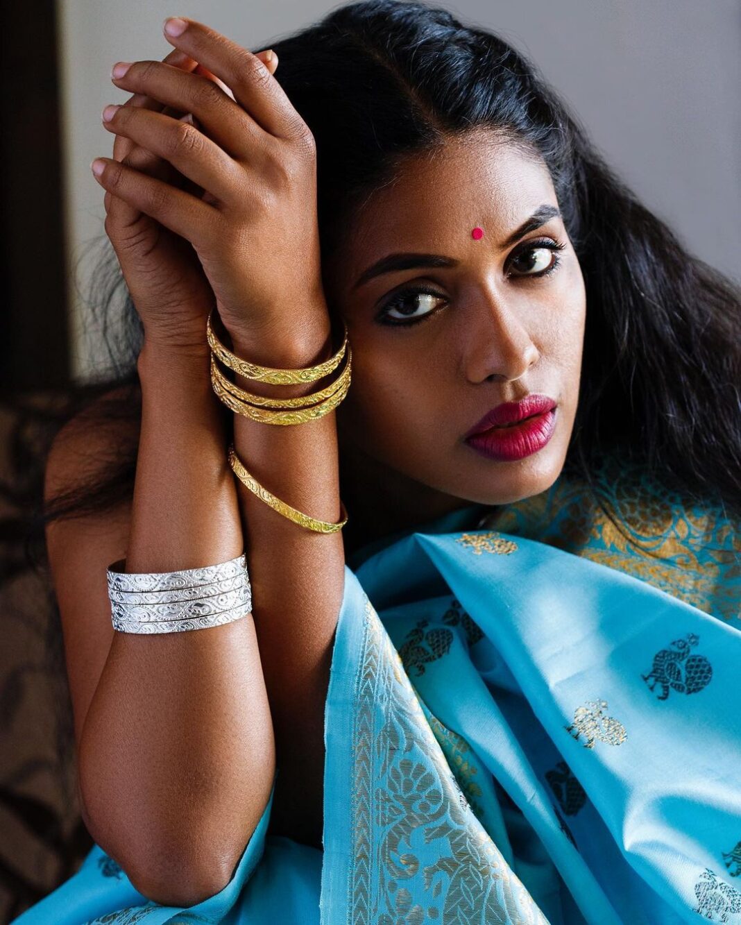 Anjali Patil Instagram - These images captured something which is beyond my form! One of my most cherished photoshoot for @houseofaadyaa and @vinay_narkar_designs with @ashish_hemant_deshpande @rohanjoshi1986