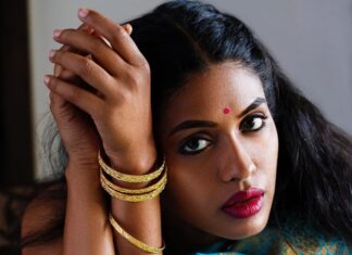 Anjali Patil Instagram - These images captured something which is beyond my form! One of my most cherished photoshoot for @houseofaadyaa and @vinay_narkar_designs with @ashish_hemant_deshpande @rohanjoshi1986