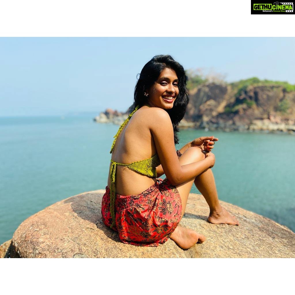 Anjali Patil - 5.7K Likes - On the edge/1