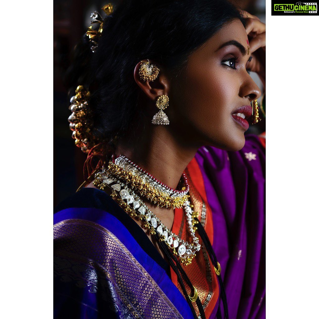 Anjali Patil Instagram - SwarnaRajat . Jewelry by @aadyaaoriginals Sarees by @vinay_narkar_designs With ... @anjalipatilofficial @rohanjoshi1986 @ashish_hemant_deshpande @ekbotesuhas @the_humorous_anry @atharvagokhale98 @vajrang_aphale222 @piyushjagtapr @jaydeephingne @gunjal_sonal @vinay.narkar @sayaleemarathe @purva.nama