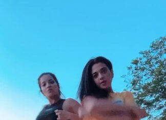 Antara Biswas Instagram - Attitude 🤦‍♀️🤷‍♀️... #feelitreelit @shrutiisharmaa