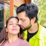 Antara Biswas Instagram – Live For Today…And let Tomorrow Come later 🤷‍♀️… #us #love @vikrant8235 #monvik Aussie Chalet