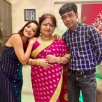 Antara Biswas Instagram – Real “IRAVATI “ my “Maa” n “Dada” Meets Reel “IRAVATI “ That’s Me 🥰❤️ … Family Time 👏🏻…. #aboutlastnight #family #time #homesweethome @vikrant8235 @ira.biswas @shantanu_bsws Home