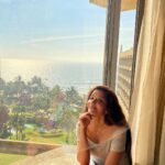 Antara Biswas Instagram - Thank You My ❤️ @vikrant8235 For Making My Birthday 🎂 So So Special... Just enjoying The Calmness Of The Sea 🌊 #birthday #girl #2020 #sea #view #lovingit #blessed #thankyougod JW Marriott Mumbai Juhu