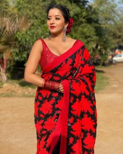 Antara Biswas Instagram - In My Mind , I See All My Passionate Memories In Bright , Burning Red... ❤️ #onset #newlook #lovingit #nazar Styled by : @praanavsrathod Mua: @yogesh_gupta4545 Hairstyling: @aminashaikh3388 📸: @deepakpathak663