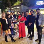 Antara Biswas Instagram - And It’s Party Time 🥳... @rajputharshjayesh birthday 🍰 Party 🎈... #aboutlastnight #hadablast #friends #family Bar Bank