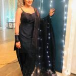 Antara Biswas Instagram – “To Shine Your Brightest Light Is To Be Who You truly Are “… Keep Following Me On @helo_indiaofficial 
#positivevibes #goodvibes #happynewyear #shine #bright