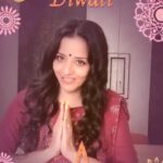 Antara Biswas Instagram - May the festival of joy become more beautiful for you and family. All your new ventures get success and progress. Happy Diwali 😃... Keep Following Me on @vigovideoindiaofficial