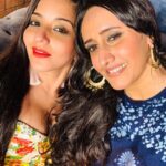 Antara Biswas Instagram – Sabse Pyaari @gulenaghmakhan 💖❤️🎀🌸… I loved The Rings 💍… #aboutlastnight #partytime #dance #music #friends #celebration #launch #party #jaaduhaijinnka Lord Of The Drinks Andheri