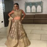 Antara Biswas Instagram – See What I Found @nehaadhvikmahajan 😜😜… “Saiyaan Psycho” on A Heavy Lehenga 😀🙊🙊…. Movements Restricted ha ha ha…. #bts #bridalshoot #mylove for #dance #saiyaanpsycho