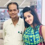 Antara Biswas Instagram - Happy Father’s Day 🕺🏻👩🏻.... “ Baba R Ami” 👨‍👧... ❤️.... #happy #fathersday #sunday #sundayvibes #goodmorning #loveyou baba Film City