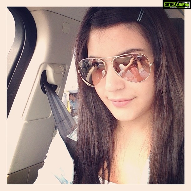 Anushka Sharma Instagram - Am bored will click