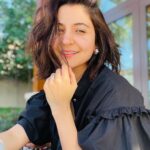 Anushka Sharma Instagram - Hair- there- everywhere 💁🏻‍♀️