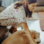 Anushka Sharma Instagram - My morning ritual of Oil pulling in the company of my sweet-smoosh-doggo Dude 🐶! Oil pulling is an ancient Ayurvedic practice known as "kavala" or "gandusha" , a dental technique that involves swishing little oil in your mouth on an empty stomach for few minutes and then spitting it out . This action is excellent for dental hygiene & health and also draws out toxins in the body. As we are all using this time to take better care of our health and improve our immunity I thought of sharing this 😊 Hopefully, it will be as beneficial to you too🤗