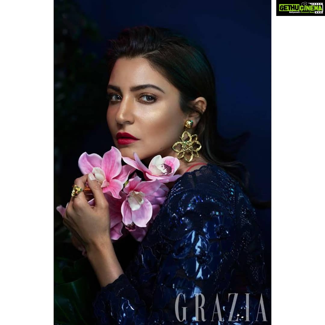 Anushka Sharma Instagram - โVery little grows on jagged rock. Be grounded. Be crumbled, so wildflowers will come up where you are.โ - Rumi ๐ธ๐ธ๐ธ