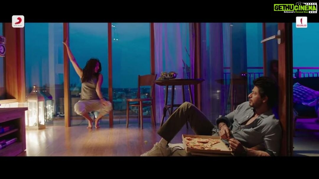 Anushka Sharma Instagram - Can't stop👐 won't stop #Phurrr-ing👐 @diplo @ipritamofficial @iamsrk @redchilliesent @sonymusicindia